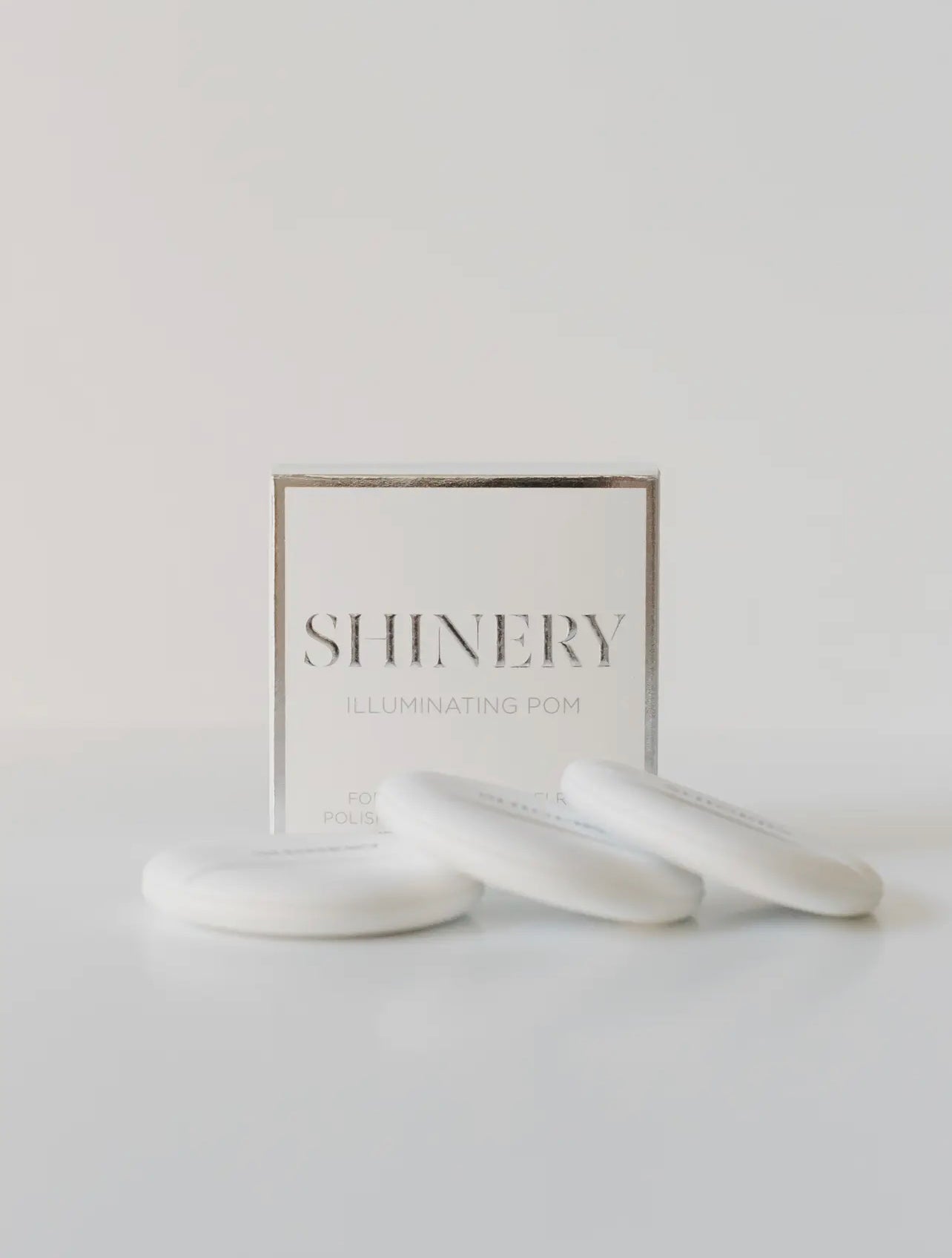 Shinery Illuminating Pom